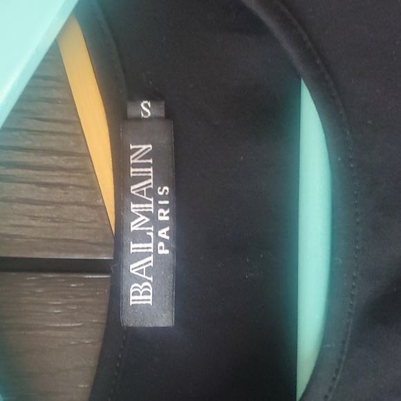 B Tee - Picture 3 of 4